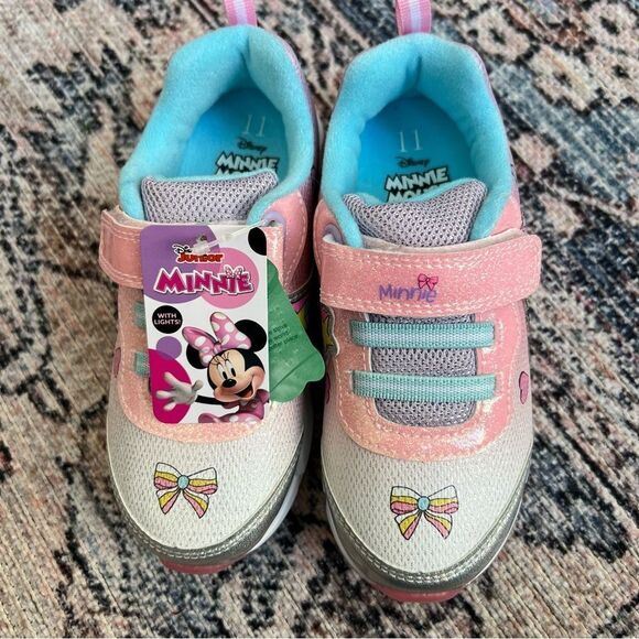 NEW Girls Disney Junior Pink Minnie Mouse Sparkle Light Up Sneakers Size 11 NWT - Picture 4 of 13